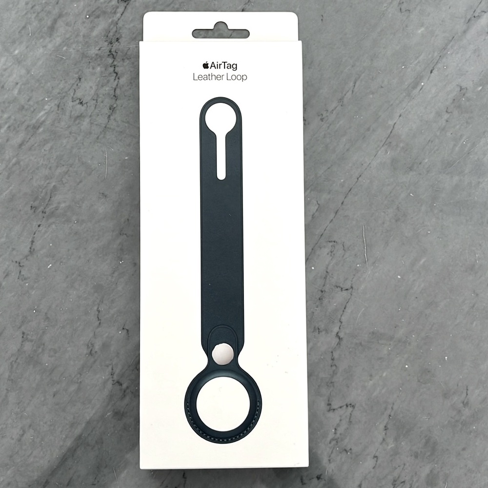 APPLE AirTag Leather Loop in Baltic Blue. Brand New in Box.